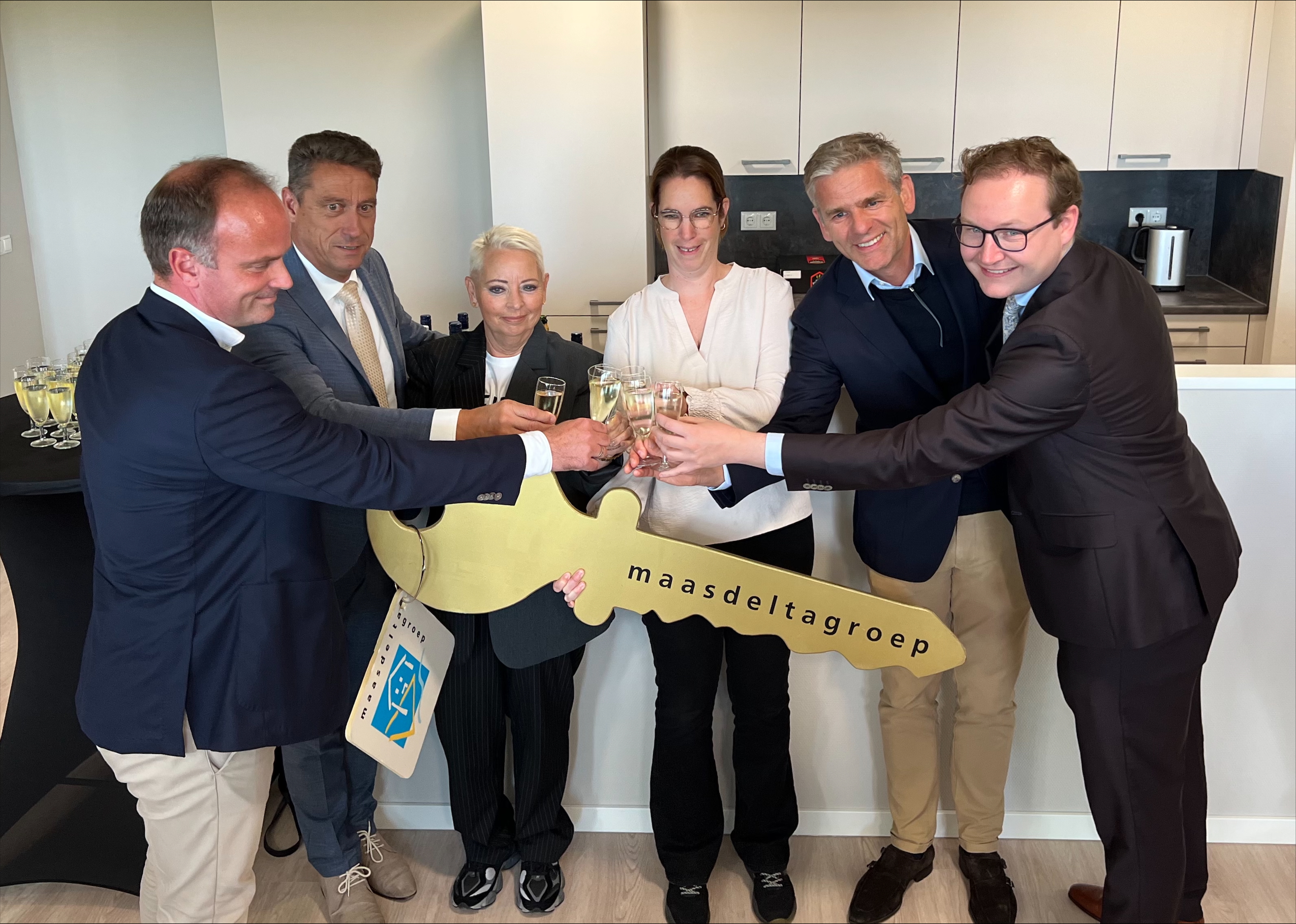 Feestelijke sleuteloverdracht bij woonzorgcentrum De Eik